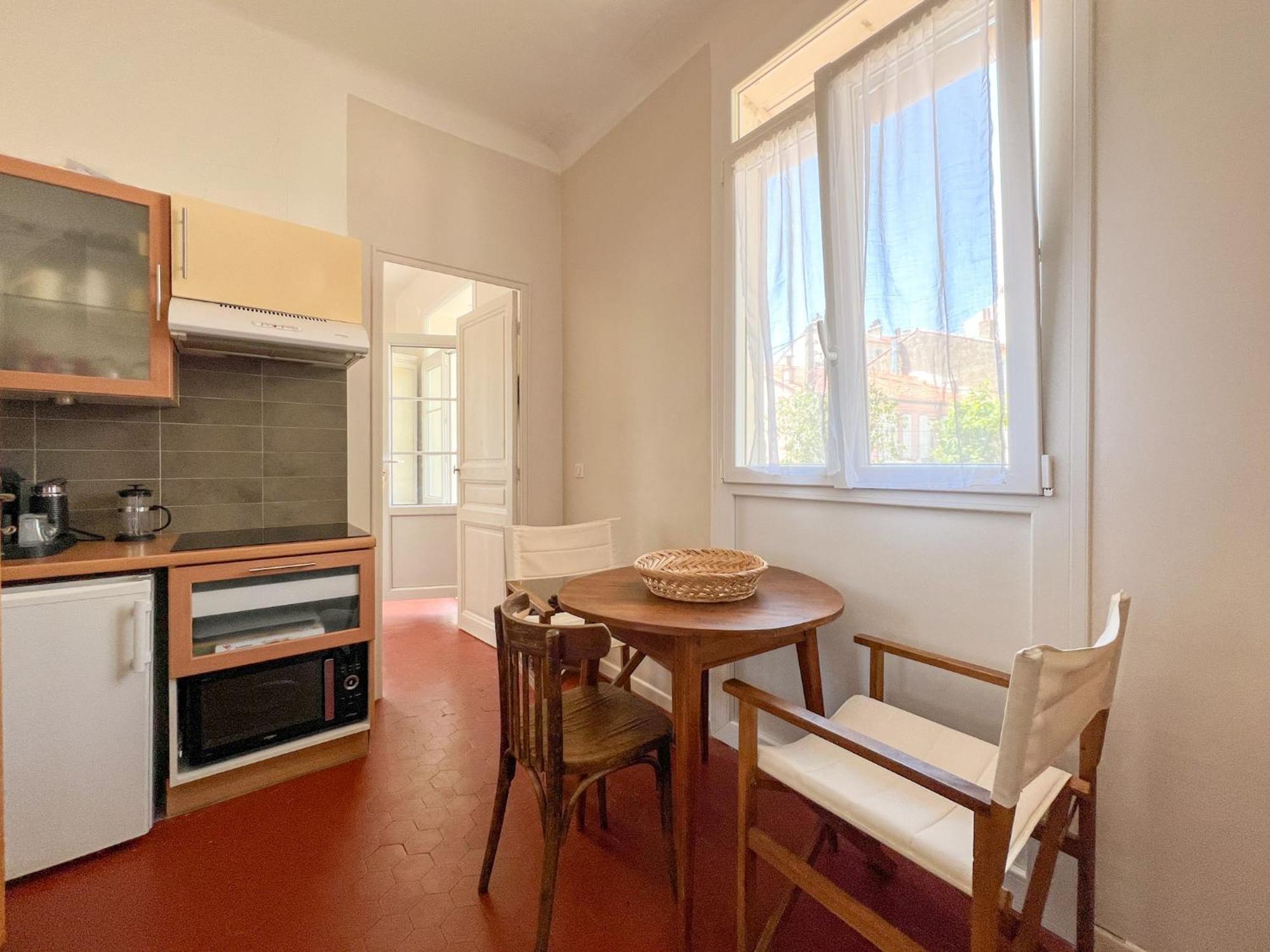 Apartment Terrasso Mar A 350m Des Plages - Terrasse Privative - 4 Couchages - Wifi Toulon