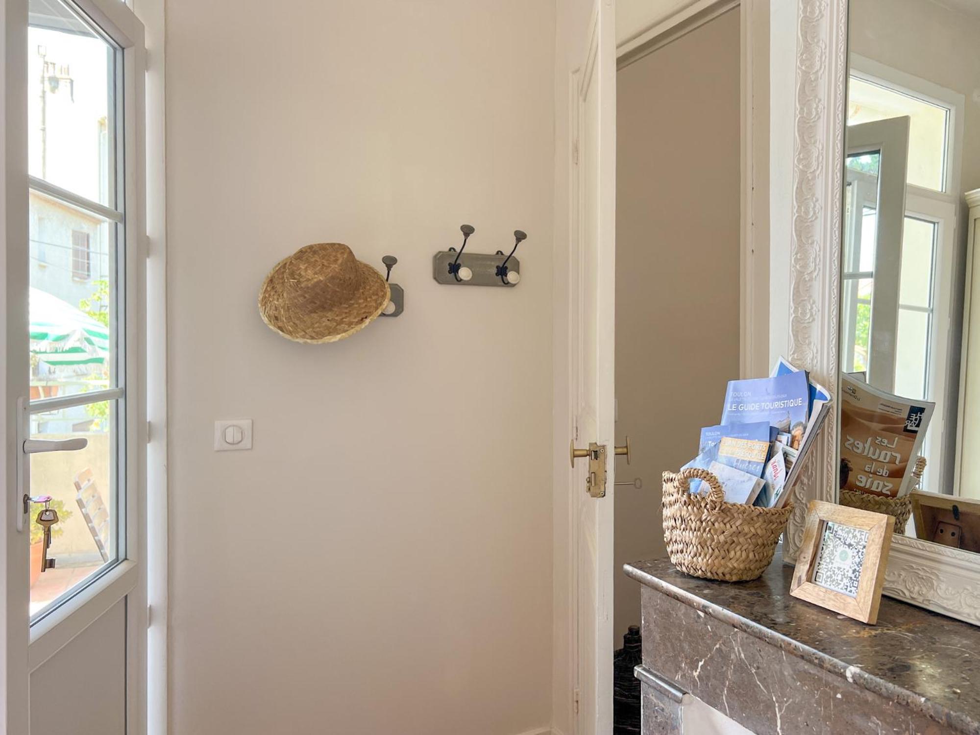 Terrasso Mar A 350m Des Plages - Terrasse Privative - 4 Couchages - Wifi Toulon